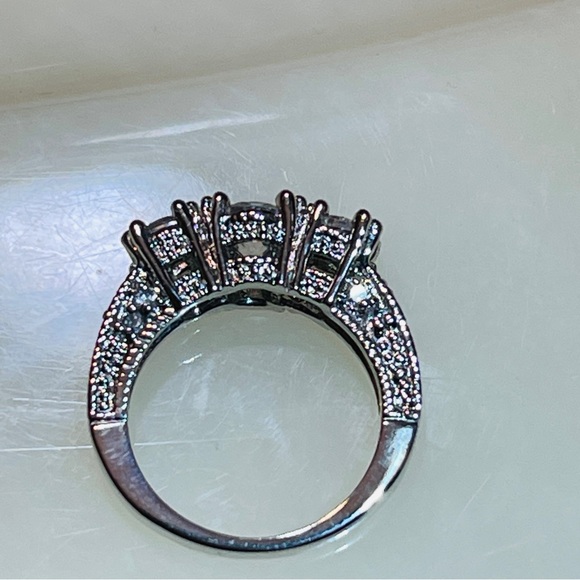 ♥️Classic 3-Stone 925 Sterling Silver Vintage Style Anniversary Ring! - Picture 12 of 16